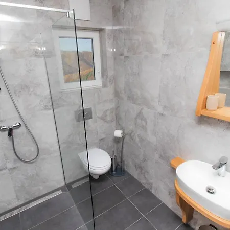 Pit Zdole Apartament