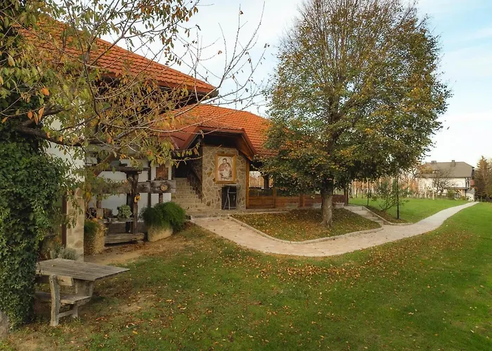 Daire Pit Zdole Kozje